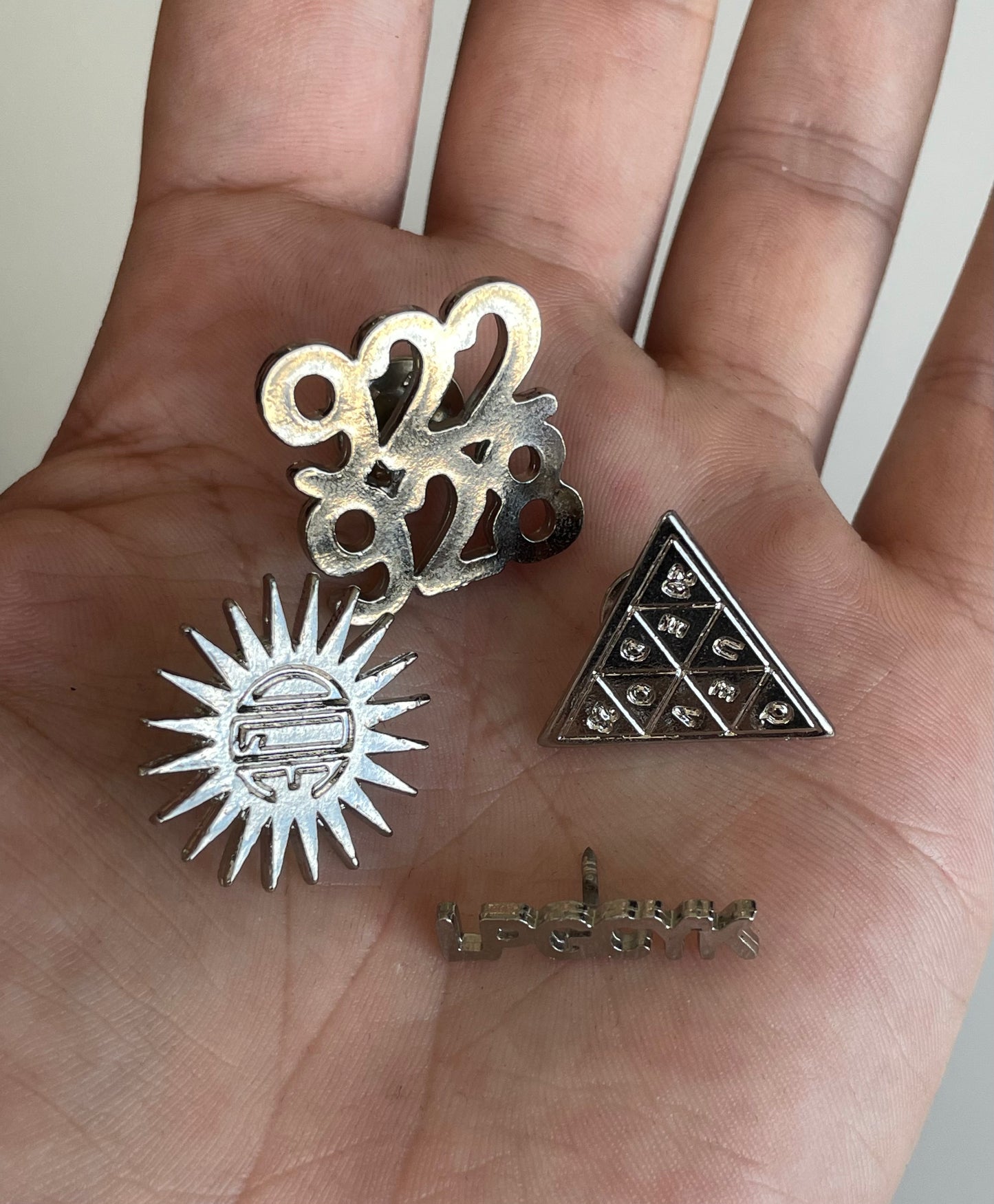 PINS LPGC·YK